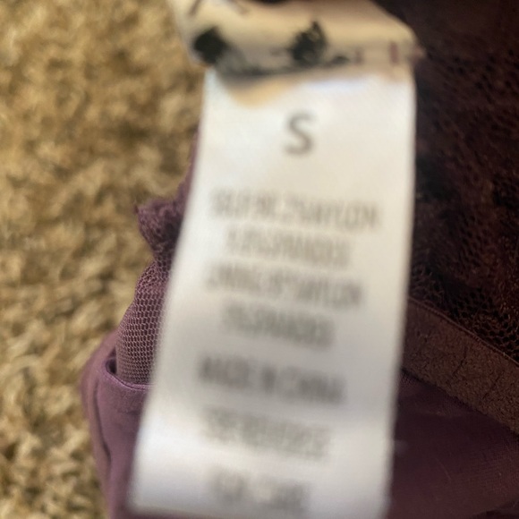 Small purple crop top - Picture 3 of 3